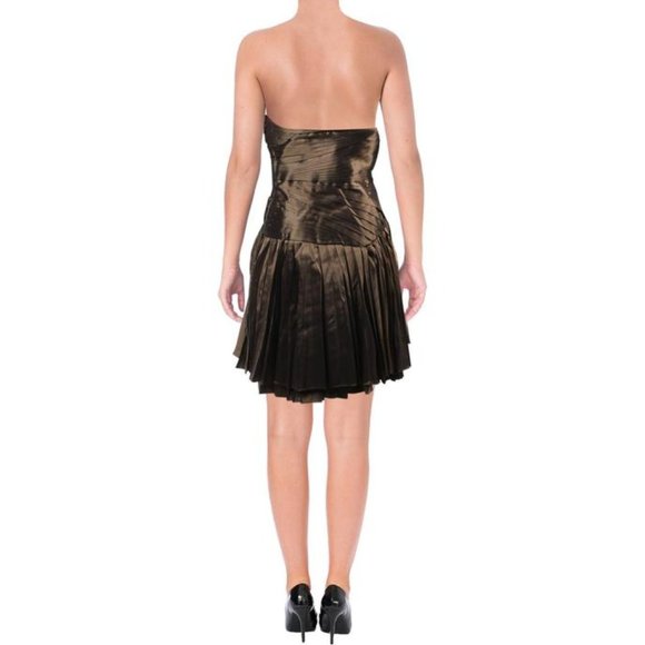 NWT HALSTON HERITAGE METALLIC PLEATED MINIDRESS -6 - Picture 3 of 10